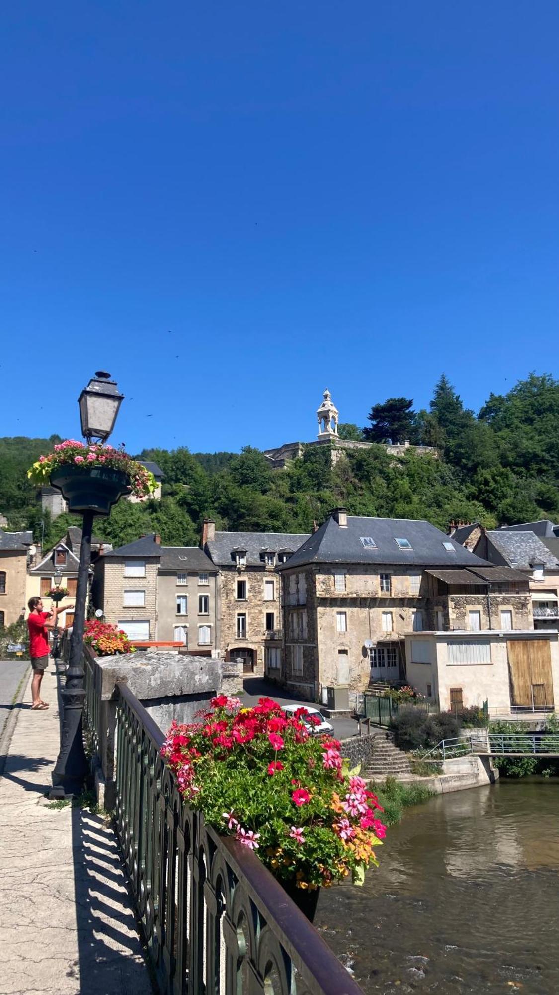 Saint-Geniez D'Olt - Residence Le Colombier Kültér fotó