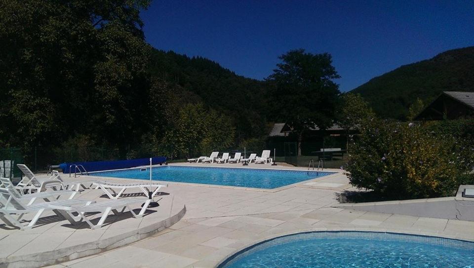 Saint-Geniez D'Olt - Residence Le Colombier Kültér fotó